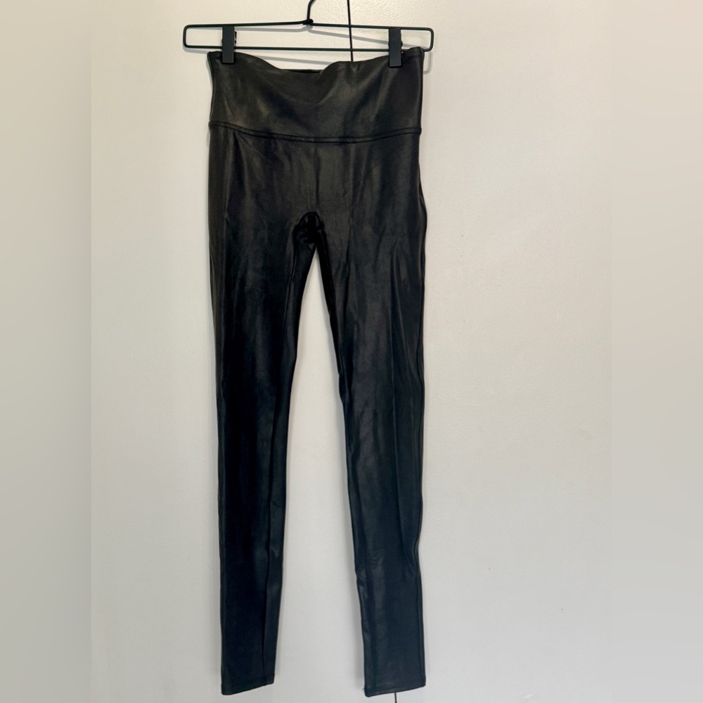 SPANX Black High-Waisted Faux Leather Leggings, Medium. Condition LIKE NEW!
